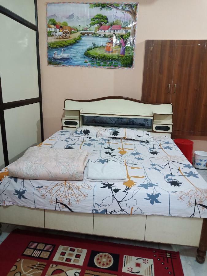 Sunita Homestay Агра Экстерьер фото